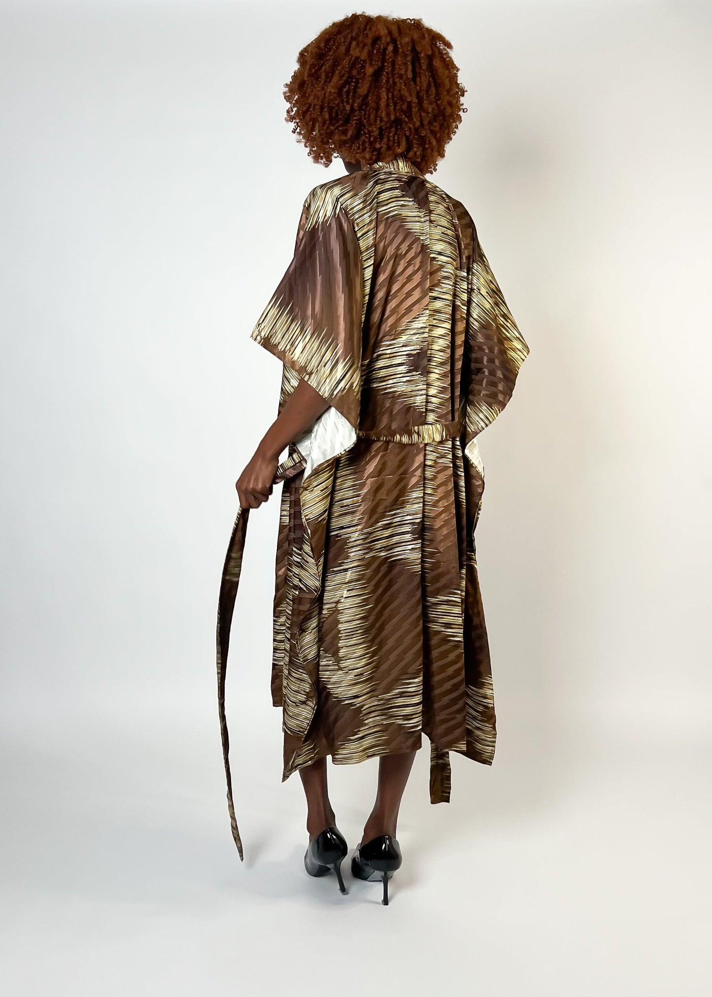 Dearra Kimono